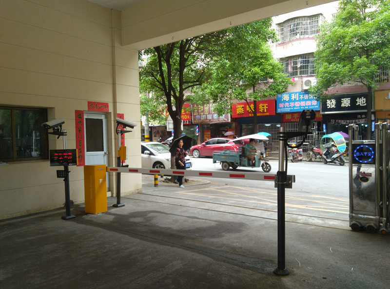 長沙雷隆智能科技有限公司,車牌識別系統,停車收費系統,門禁系統,道閘廠家