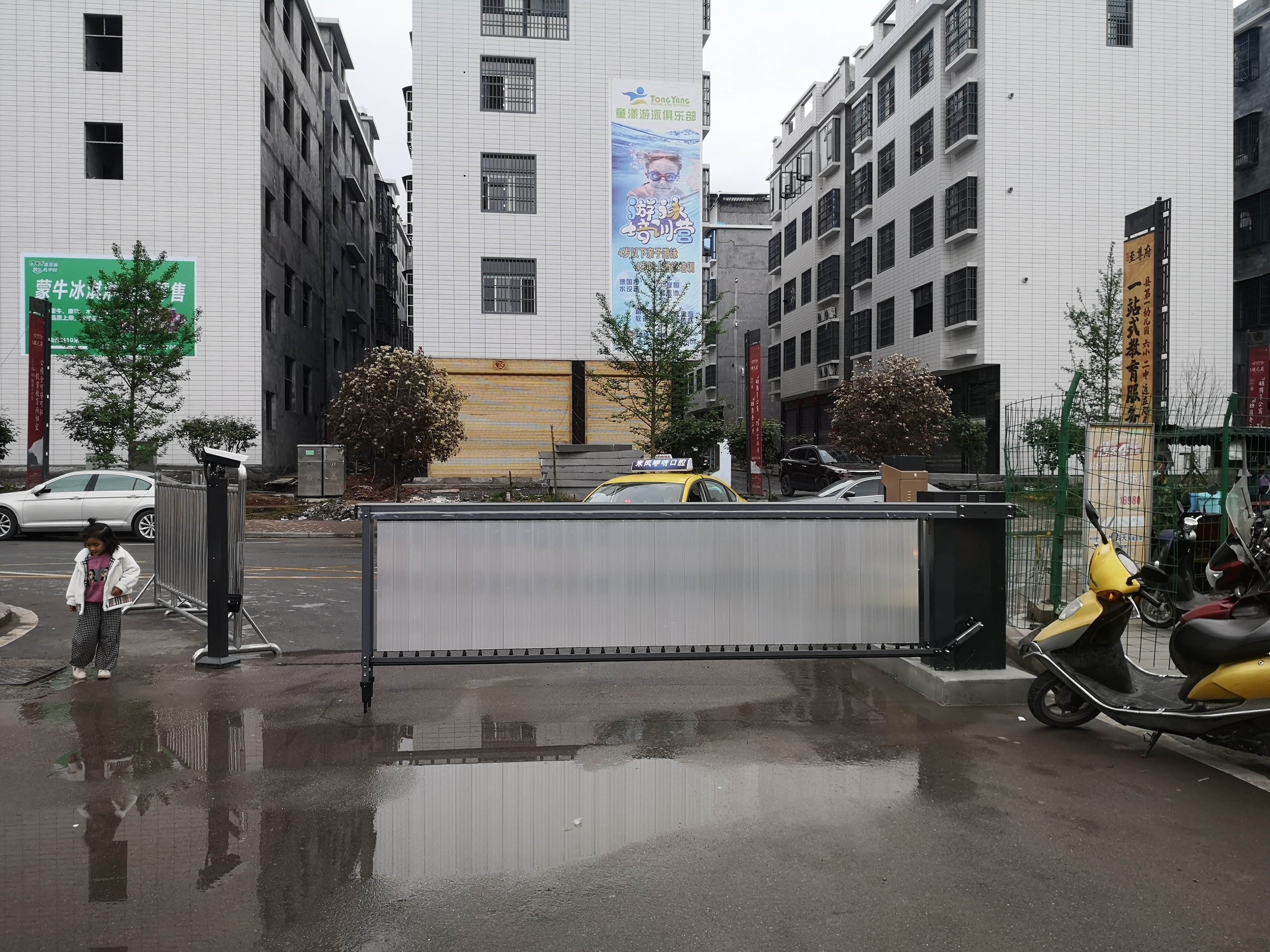 長沙雷隆智能科技有限公司,車牌識別系統,停車收費系統,車牌識別一體機,智能通道閘,湖南車牌識別道閘系統,人行通道閘,智能道閘